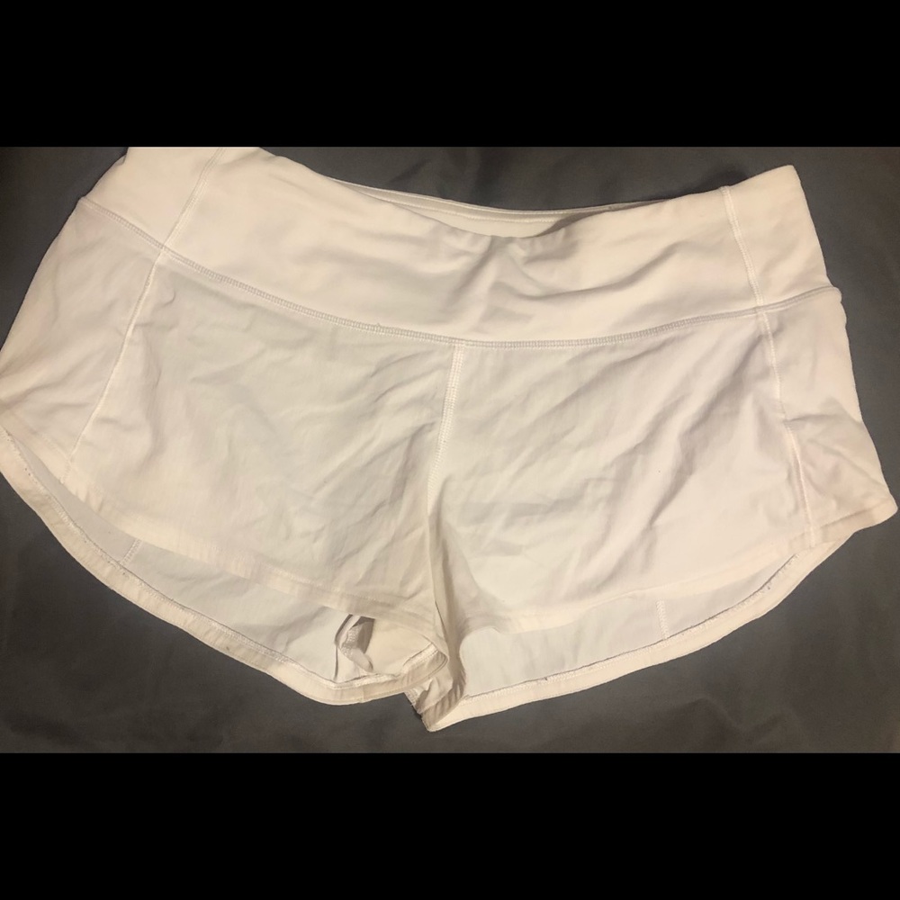 🍋LuluLemon White Speedup 2.5”
